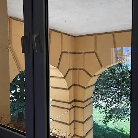 To Close * Warsaw