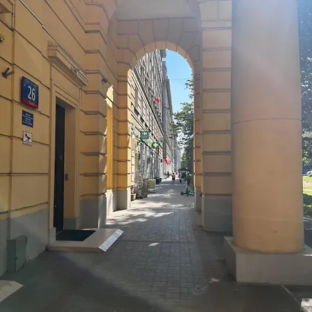 Homestay To Close Warsaw