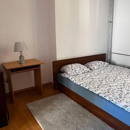Homestay To Close