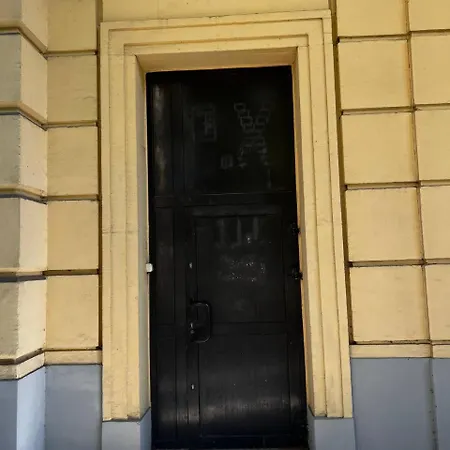 To Close Homestay
