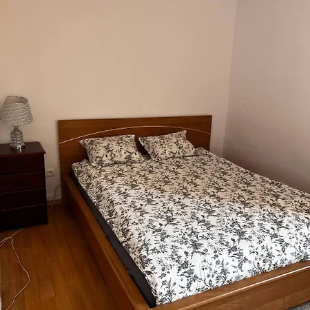 Homestay To Close