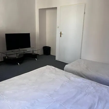 Homestay To Close *