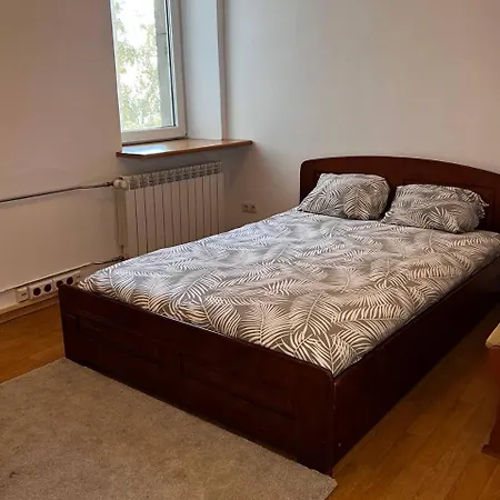 Homestay To Close Warsaw